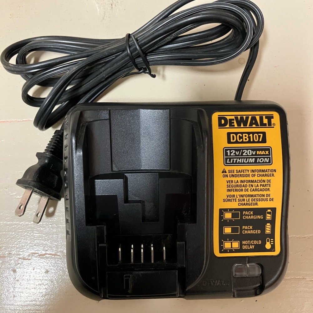 DEWALT DCB107 12V/20V Max Lithium-Ion Battery Charger - Black/Yellow